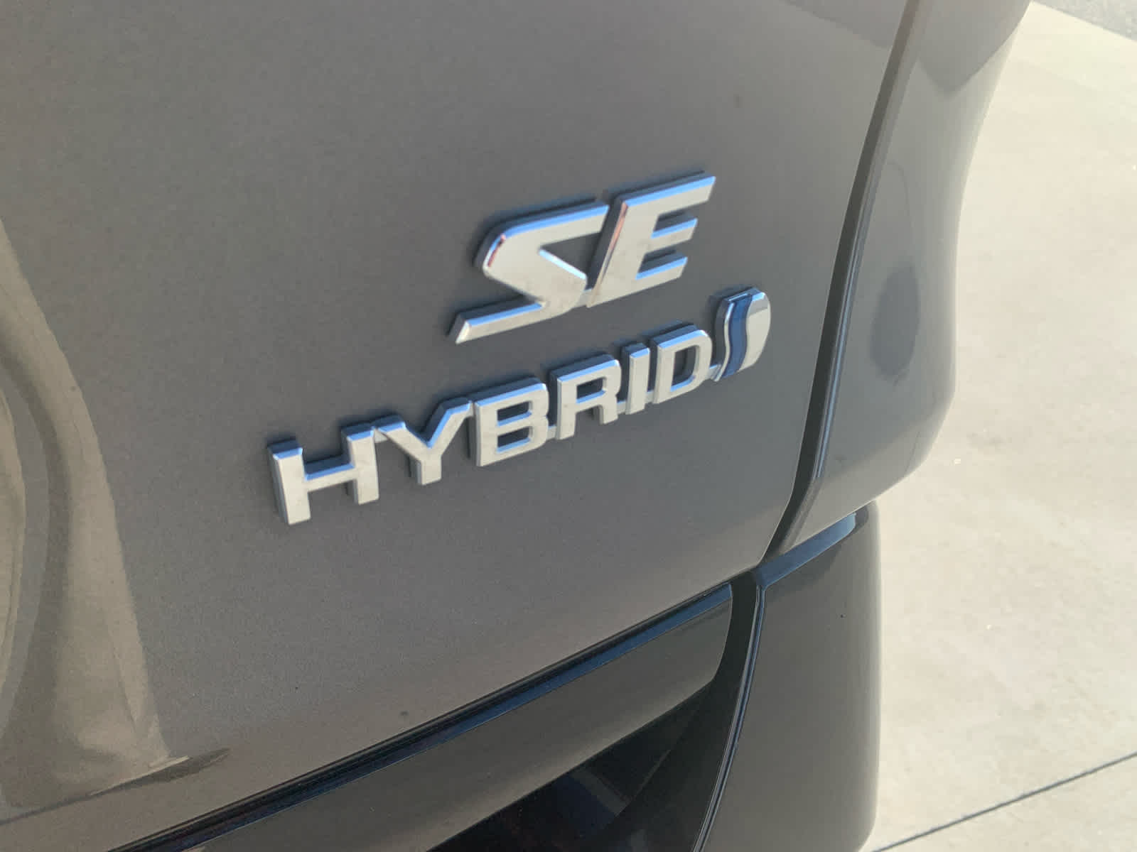 2023 Toyota RAV4 Hybrid SE