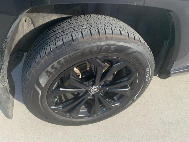 2023 Toyota RAV4 Hybrid SE