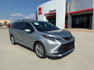 2024 Toyota Sienna Platinum