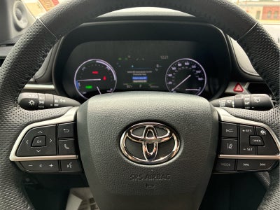 2023 Toyota Sienna Limited
