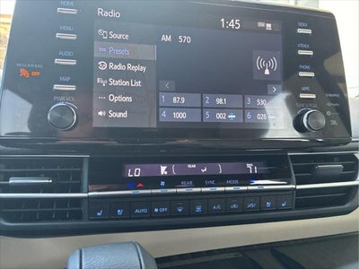 2023 Toyota Sienna Limited