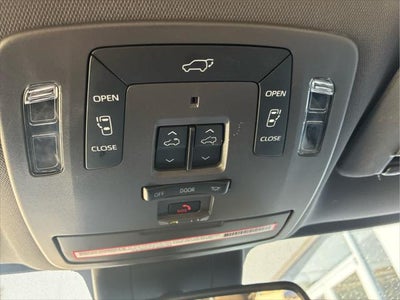 2023 Toyota Sienna Limited