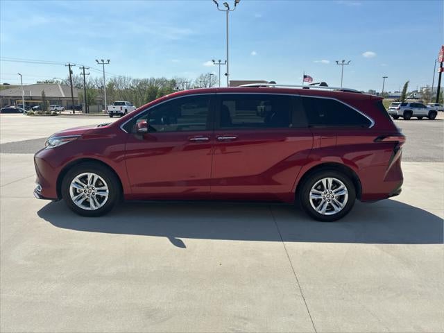 2023 Toyota Sienna Limited