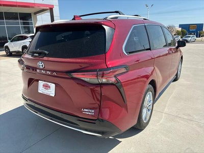 2023 Toyota Sienna Limited