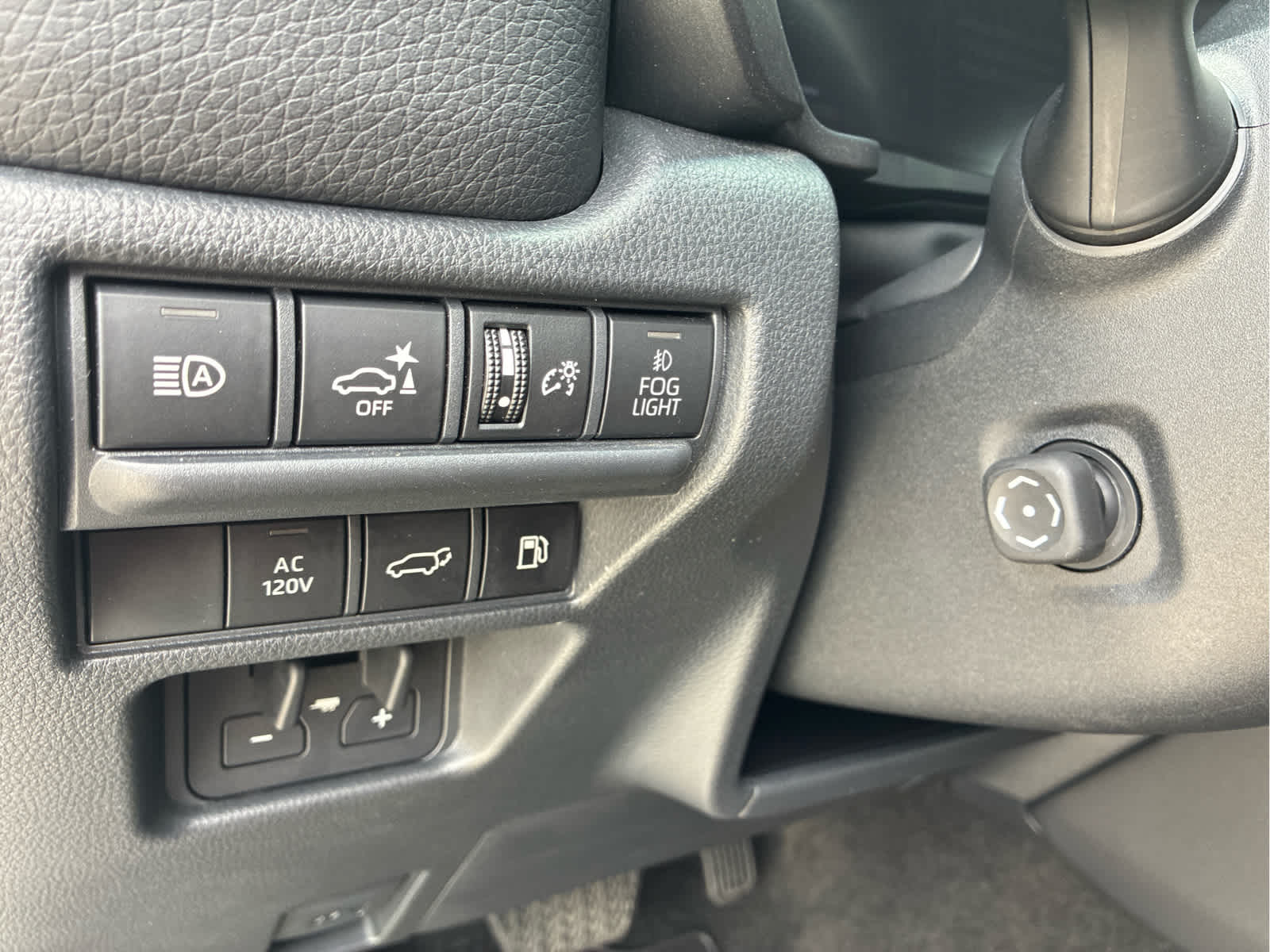 2025 Toyota Land Cruiser 4WD (Natl)