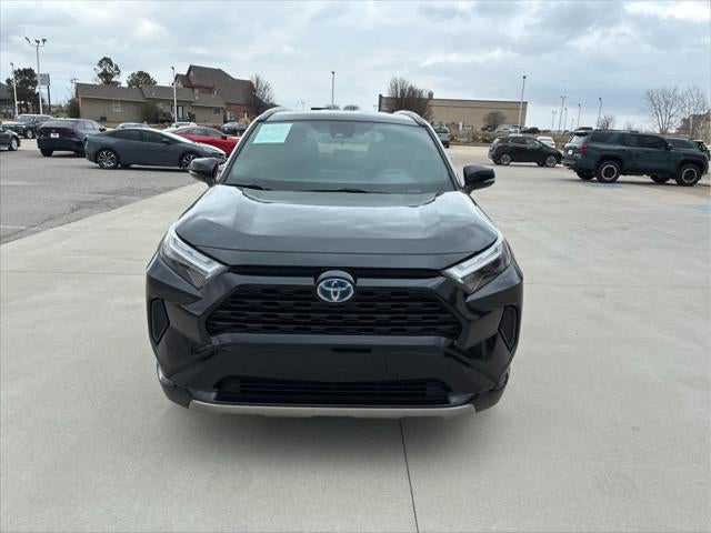 2022 Toyota RAV4 Hybrid SE
