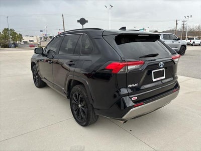 2022 Toyota RAV4 Hybrid SE