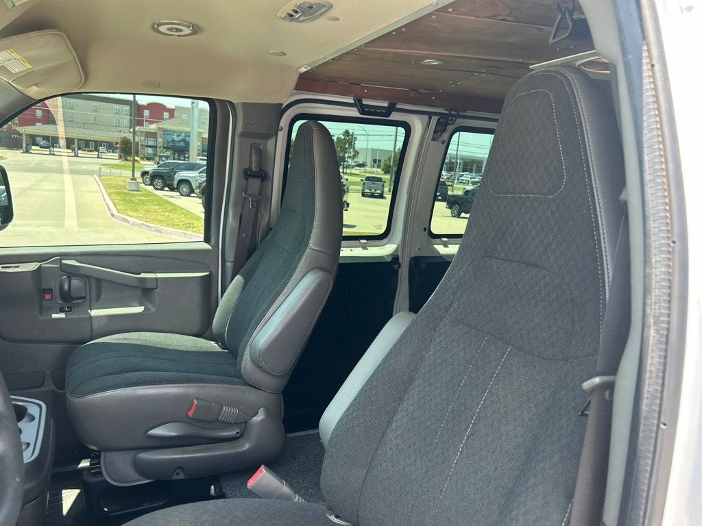 2021 GMC Savana 2500 Work Van