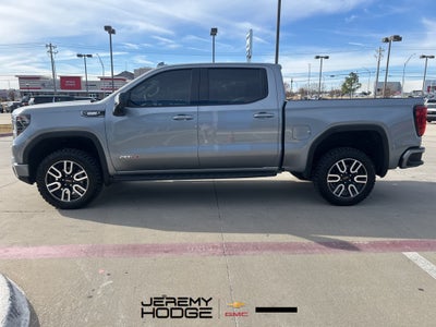 2025 GMC Sierra 1500 AT4