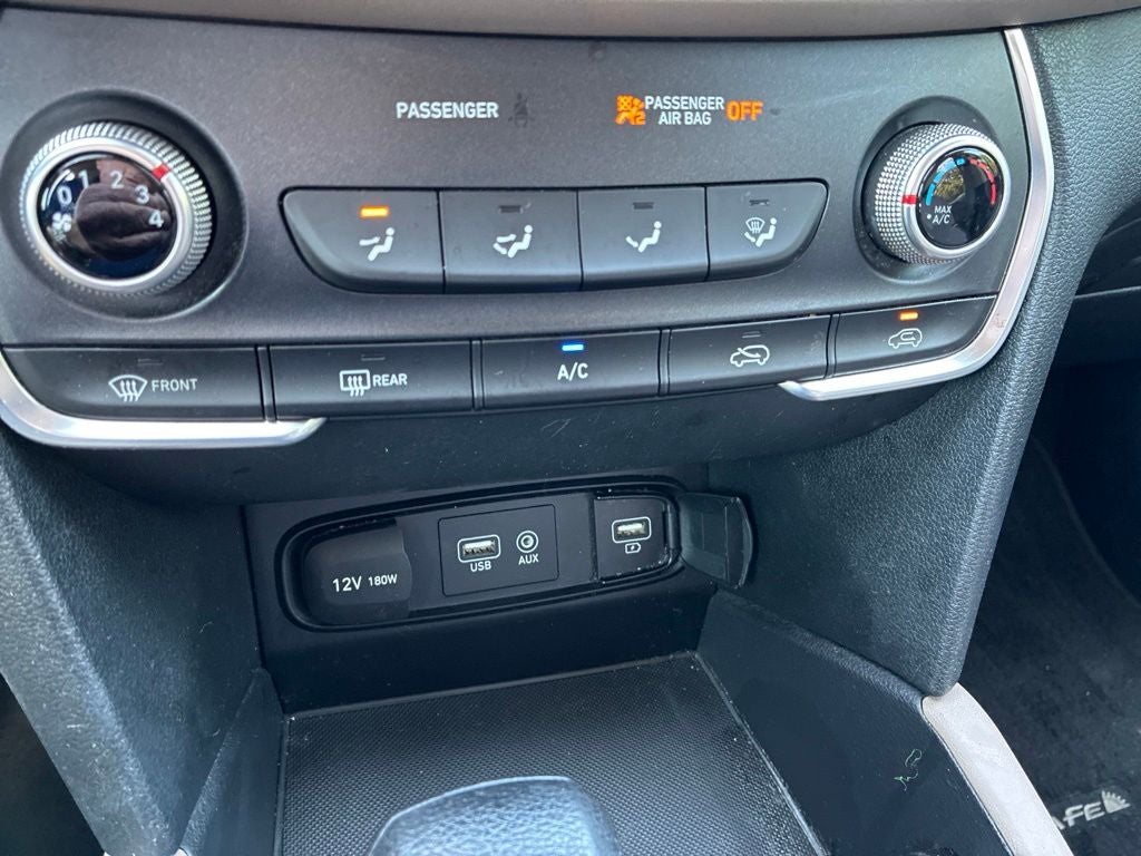 2020 Hyundai Santa Fe SE