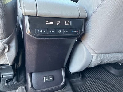 2022 Toyota Highlander L