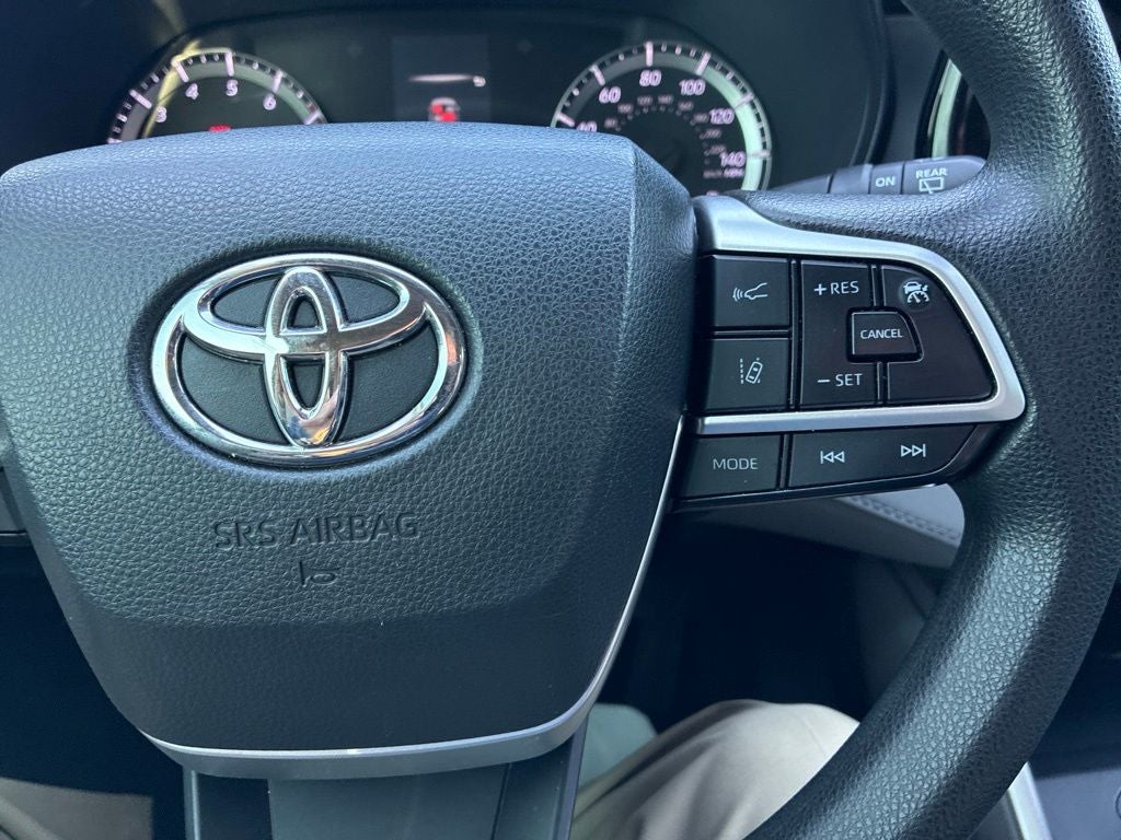 2022 Toyota Highlander L
