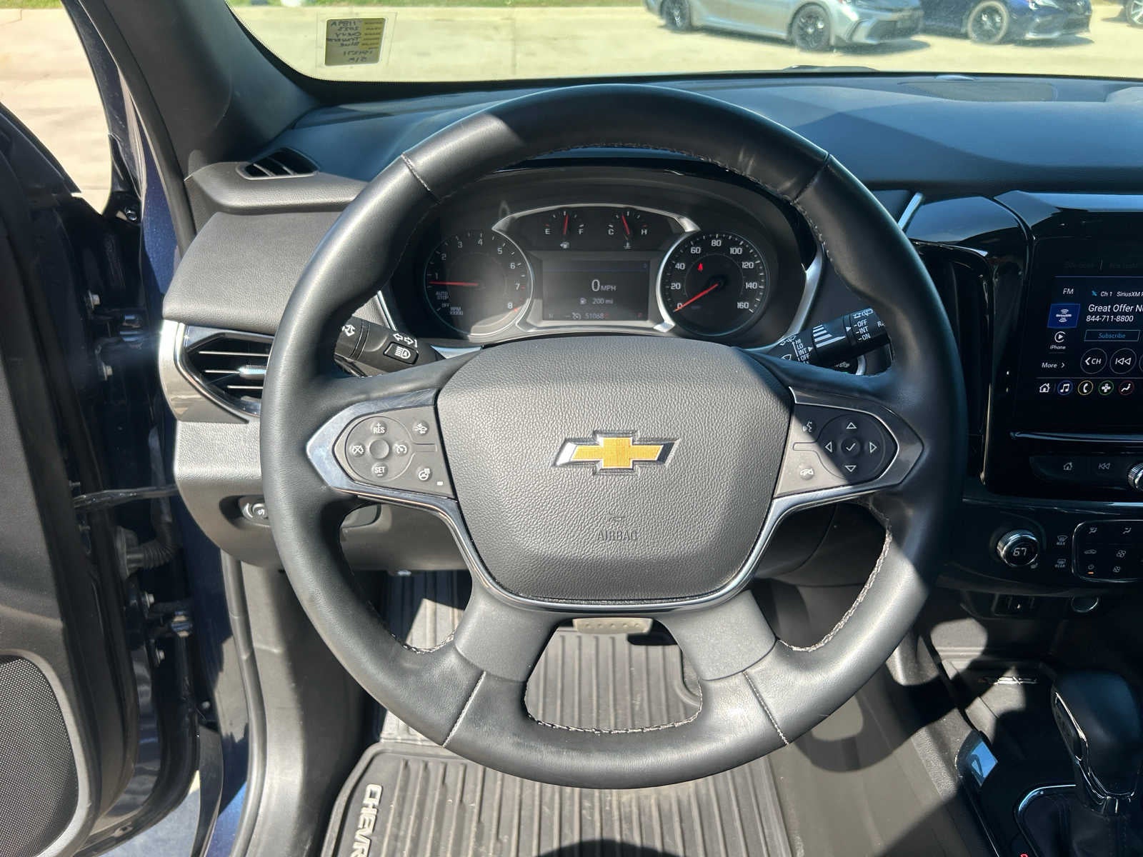 2023 Chevrolet Traverse LT Leather