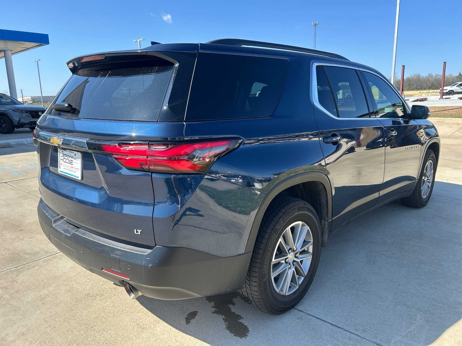 2023 Chevrolet Traverse LT Leather