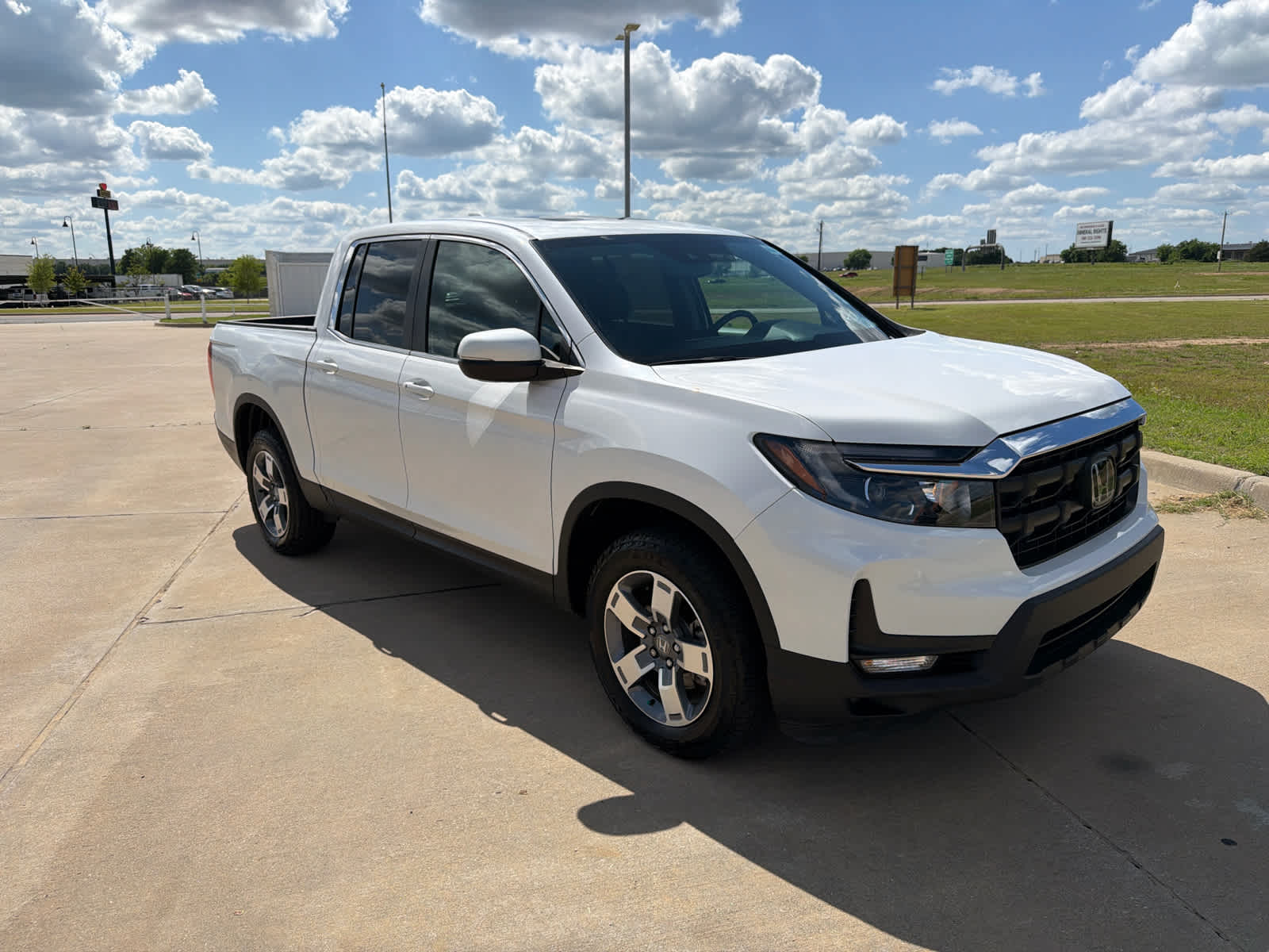 2025 Honda Ridgeline RTL AWD's photo