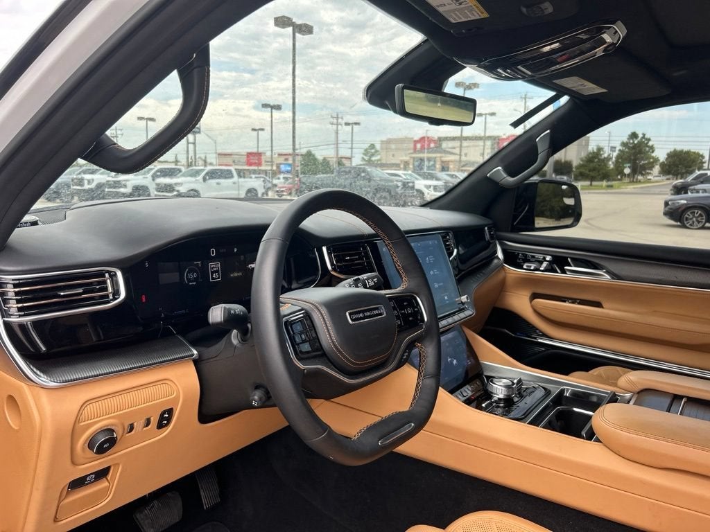 2023 Jeep Grand Wagoneer Series III Obsidian