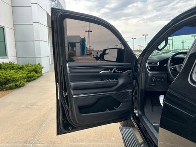 2023 Jeep Grand Wagoneer Series II Obsidian