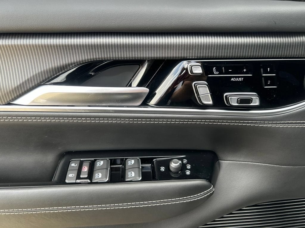 2023 Jeep Grand Wagoneer Series II Obsidian